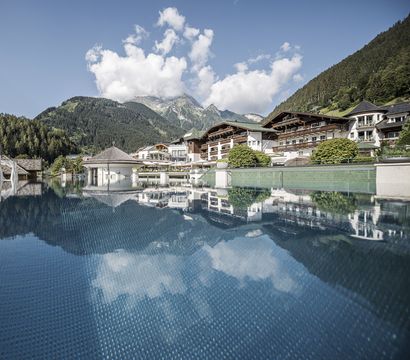 STOCK resort: WEEKEND SPECIAL