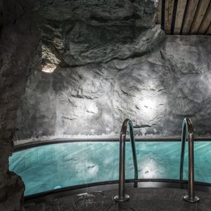 Bergsee im 5 Sterne Hotel STOCK resort/Finkenberg/Zillertal/Tirol/Österreich