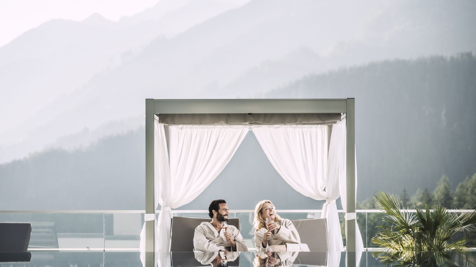 Sommergefühle im 5 Sterne superior Wellnesshotel STOCK resort in Finkenberg/Zillertal/Tirol/Österreich - STOCK resort