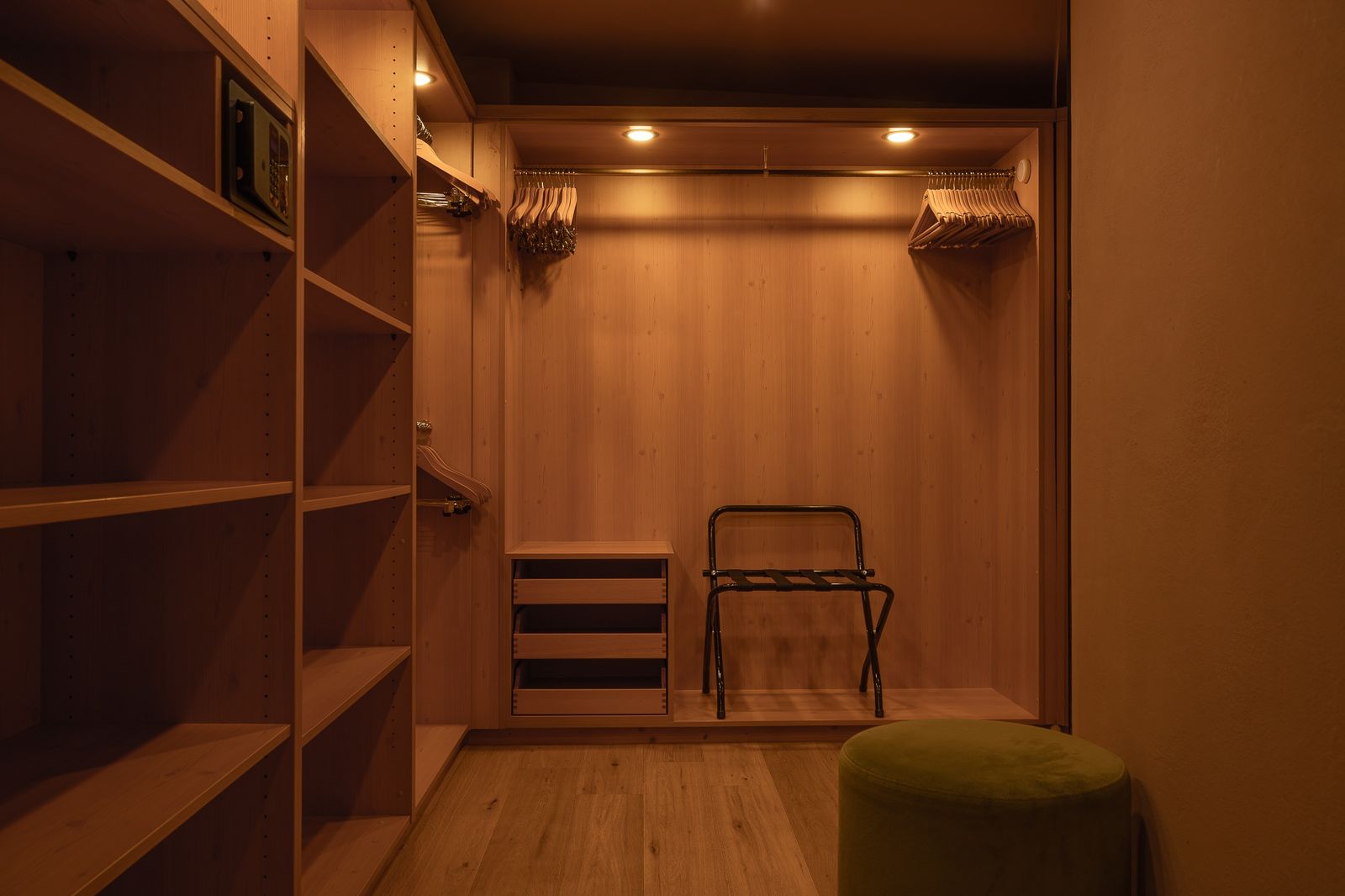 Penthouse Suite Felicità mit großzügiger Privatsphäre, Weitblick und exklusivem Wohnkomfort