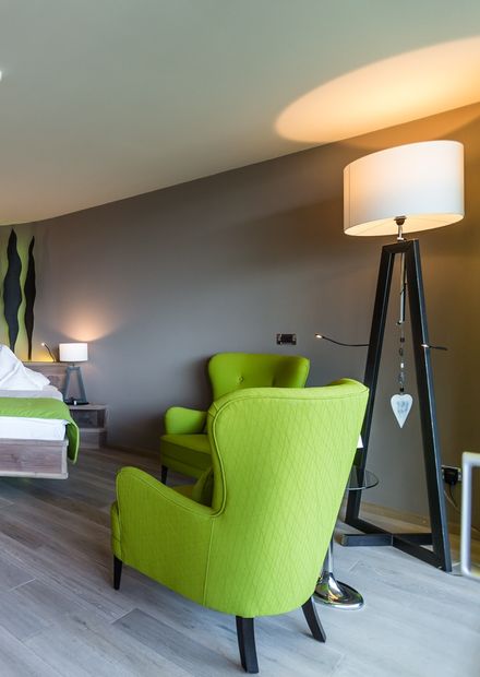 Symbolfoto: Zypresse 2. Stock ab € 275,—pro Person