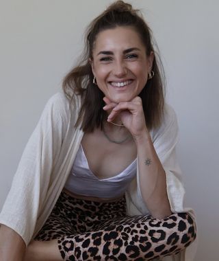 Angebot: Elements Sense Yoga Retreat mit Theresa Prisslan - Schwarz