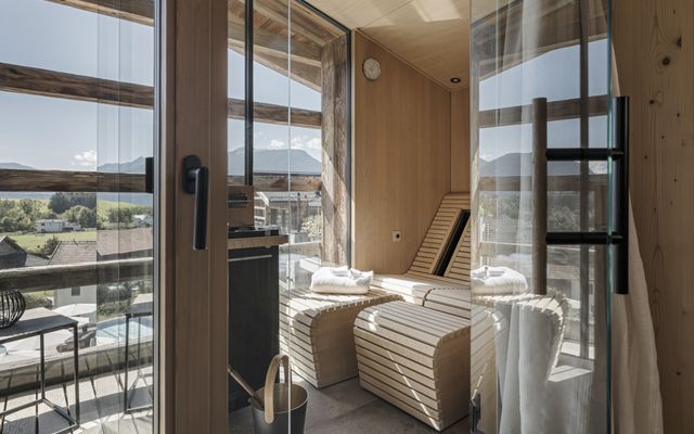 SKY SUITE 1 image 4 - Alpenresort Schwarz