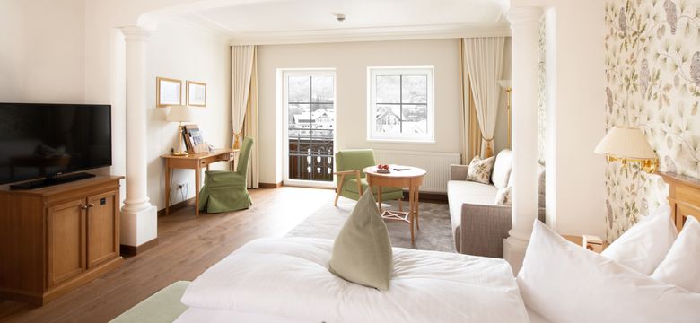 Wellnesshotel Ebner's Waldhof am See: Schafberg Villa image #1