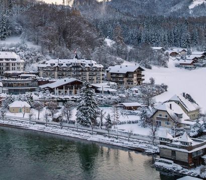 Wellnesshotel Ebner's Waldhof am See: Winter days at Lake Fuschl