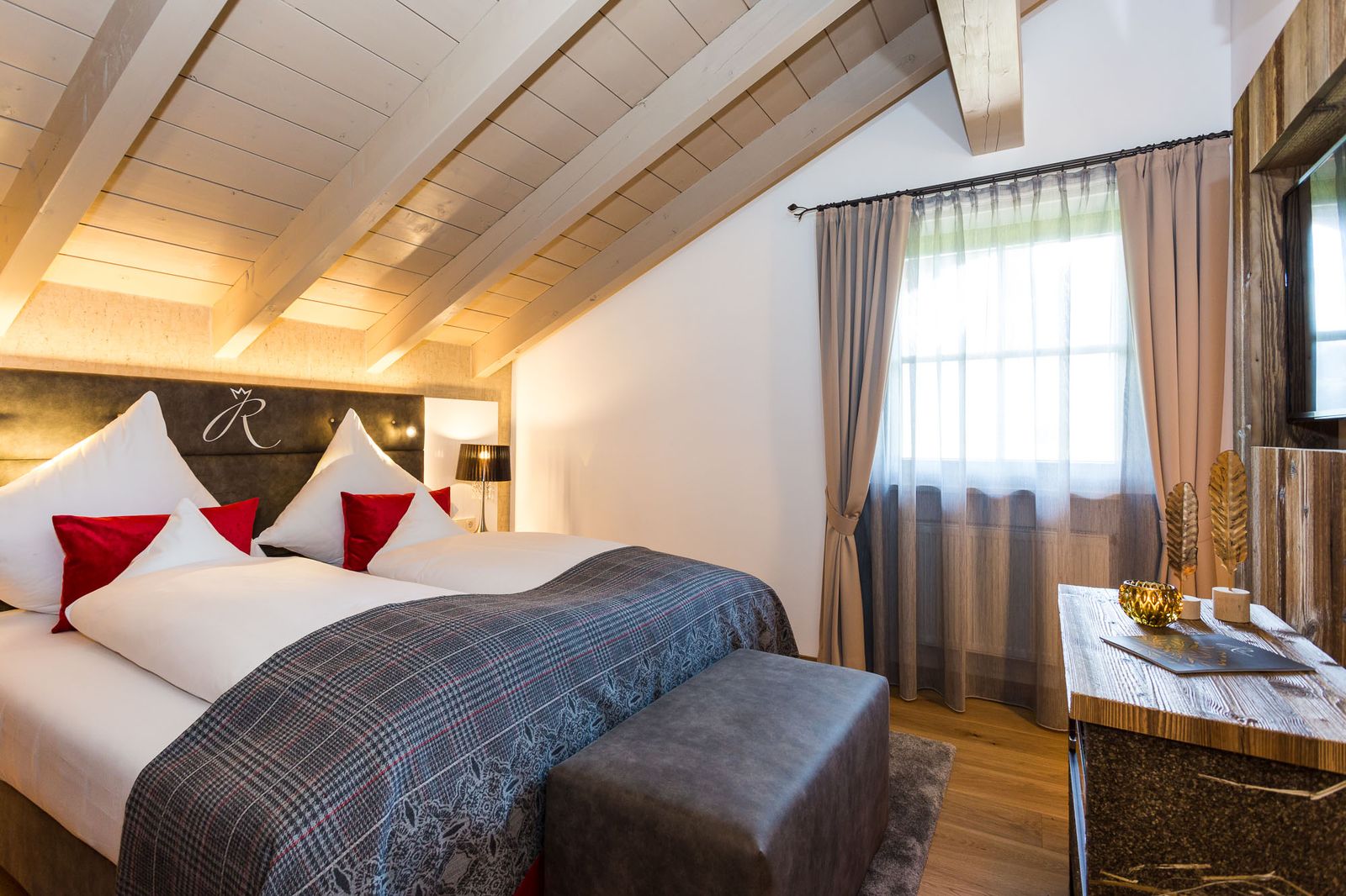 Schloessl - 2 rooms Suite image 1 - Hotel Das Rübezahl