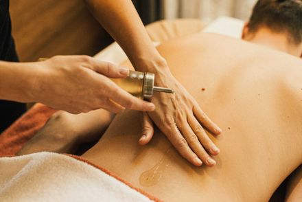 Rücken Aromaöl-Massage