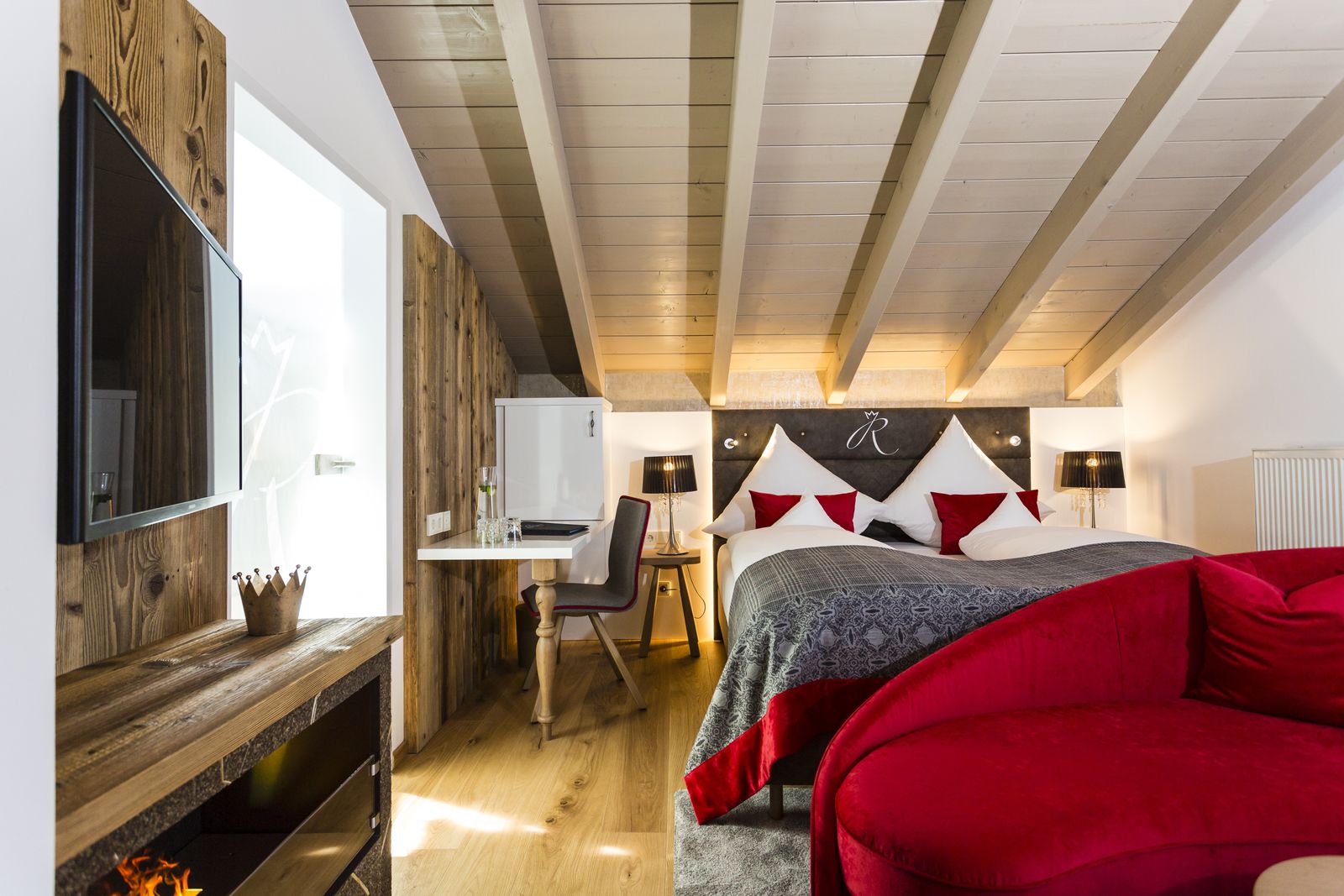 AlpenTraum – Deluxe Doppelzimmer image 6 - Hotel Das Rübezahl