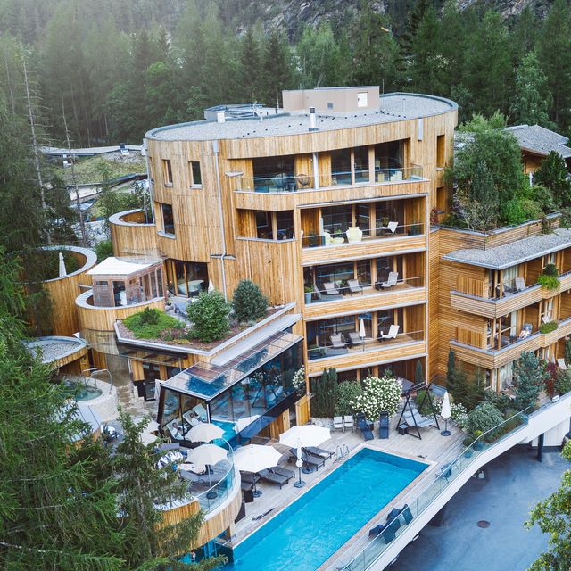 Naturhotel Waldklause in Längenfeld, Ötztal, Tirol, Österreich