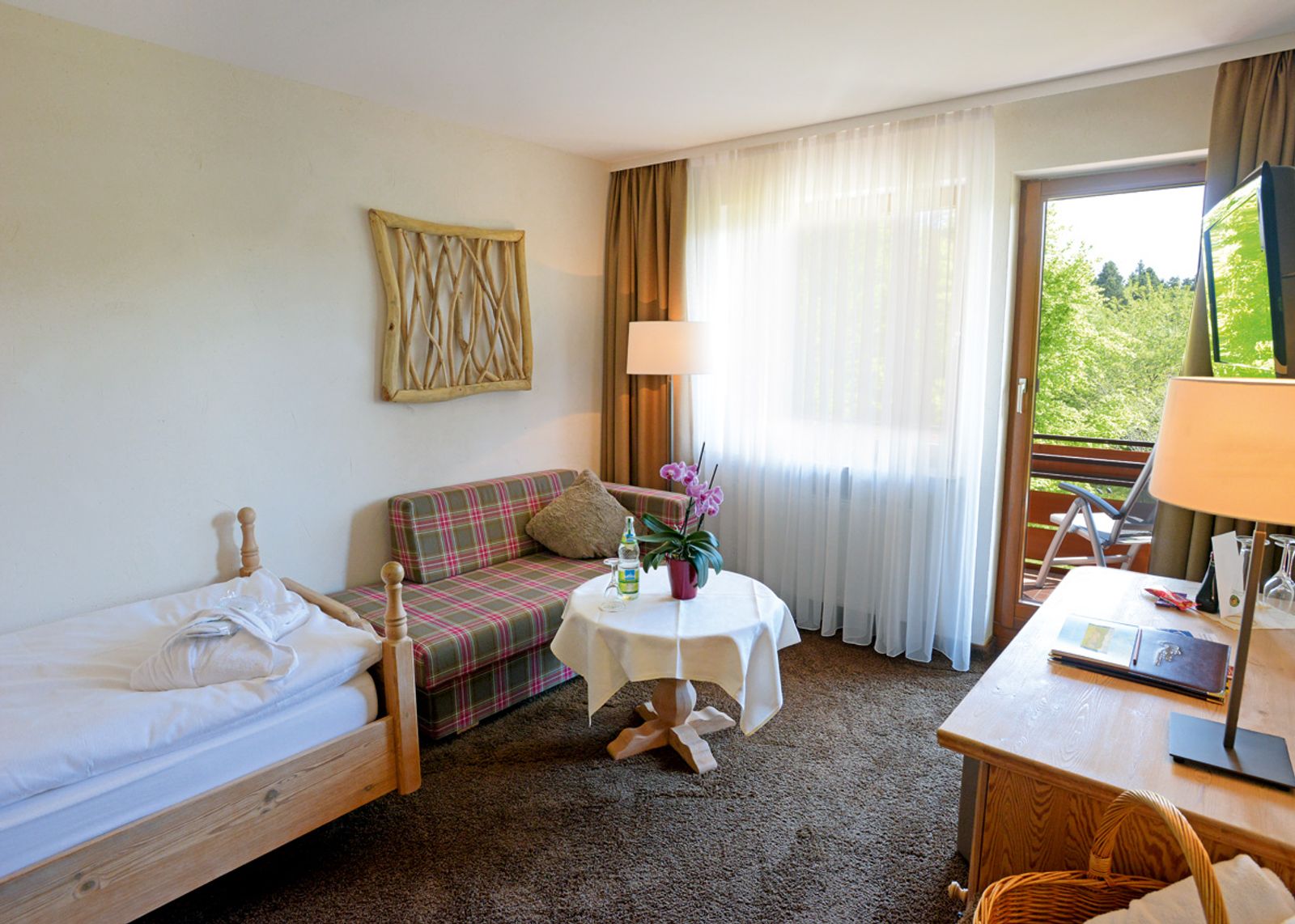 Single room with balcony image 1 - Hotel Grüner Wald ****s