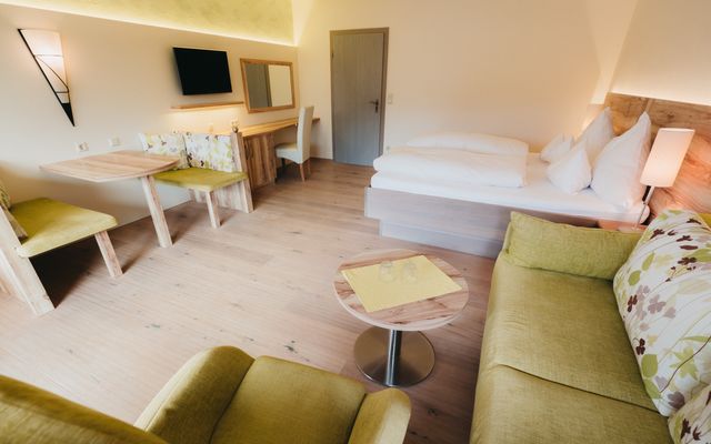 Komfort-Zimmer Plus „Sattelei“ image 2 - Wellnesshotel Sonnenhalde