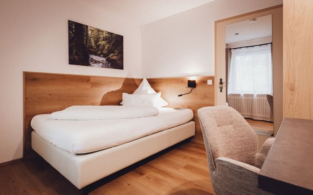 Einzelzimmer „Priorstein“ image 1 - Wellnesshotel Sonnenhalde