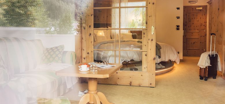 Luxury Hideaway & Spa Retreat Alpenpalace: Suite Residence image #4