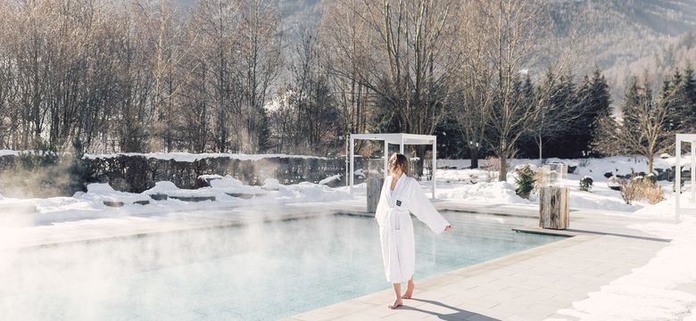 Luxury Hideaway & Spa Retreat Alpenpalace: Winter get away 4 days (Sunday through Thursday)