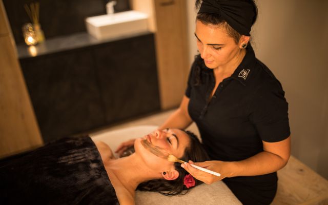 FACIAL CLASSIC - Andreus Resorts