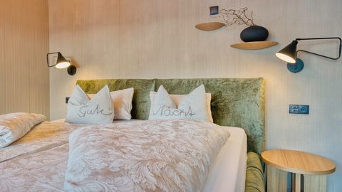 Forest Suite Stone pine