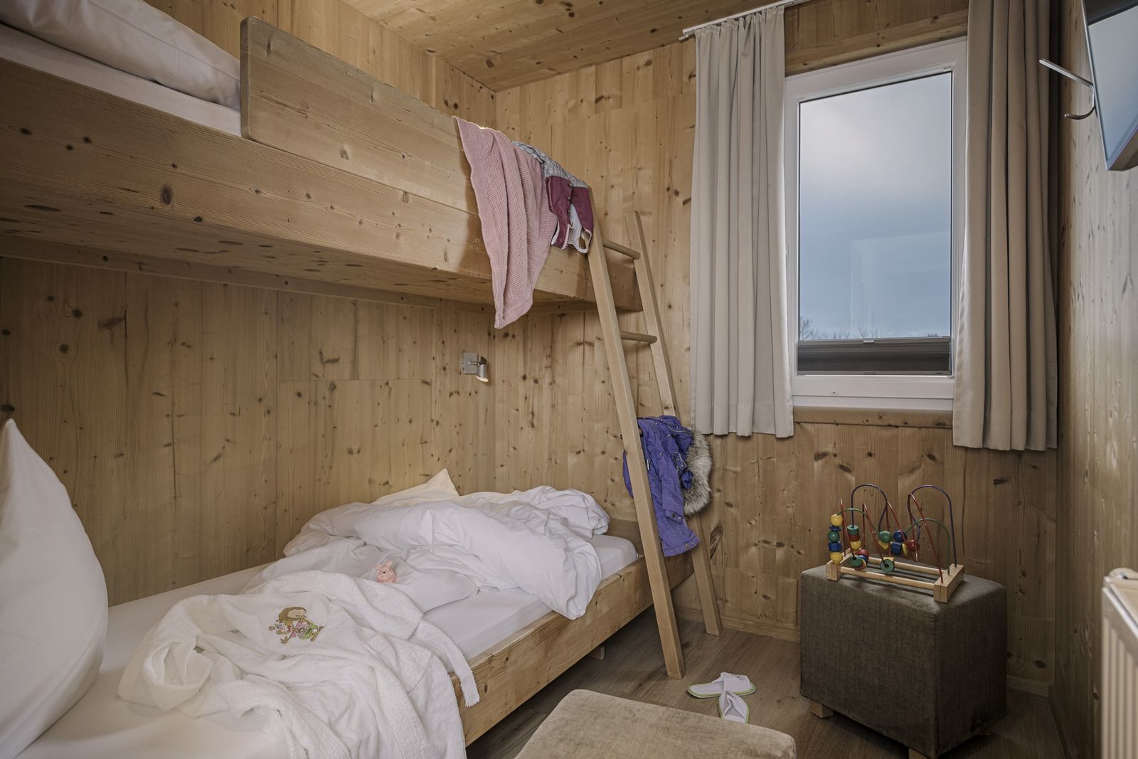 „45er" FamilySuite image 4 - Mia Alpina