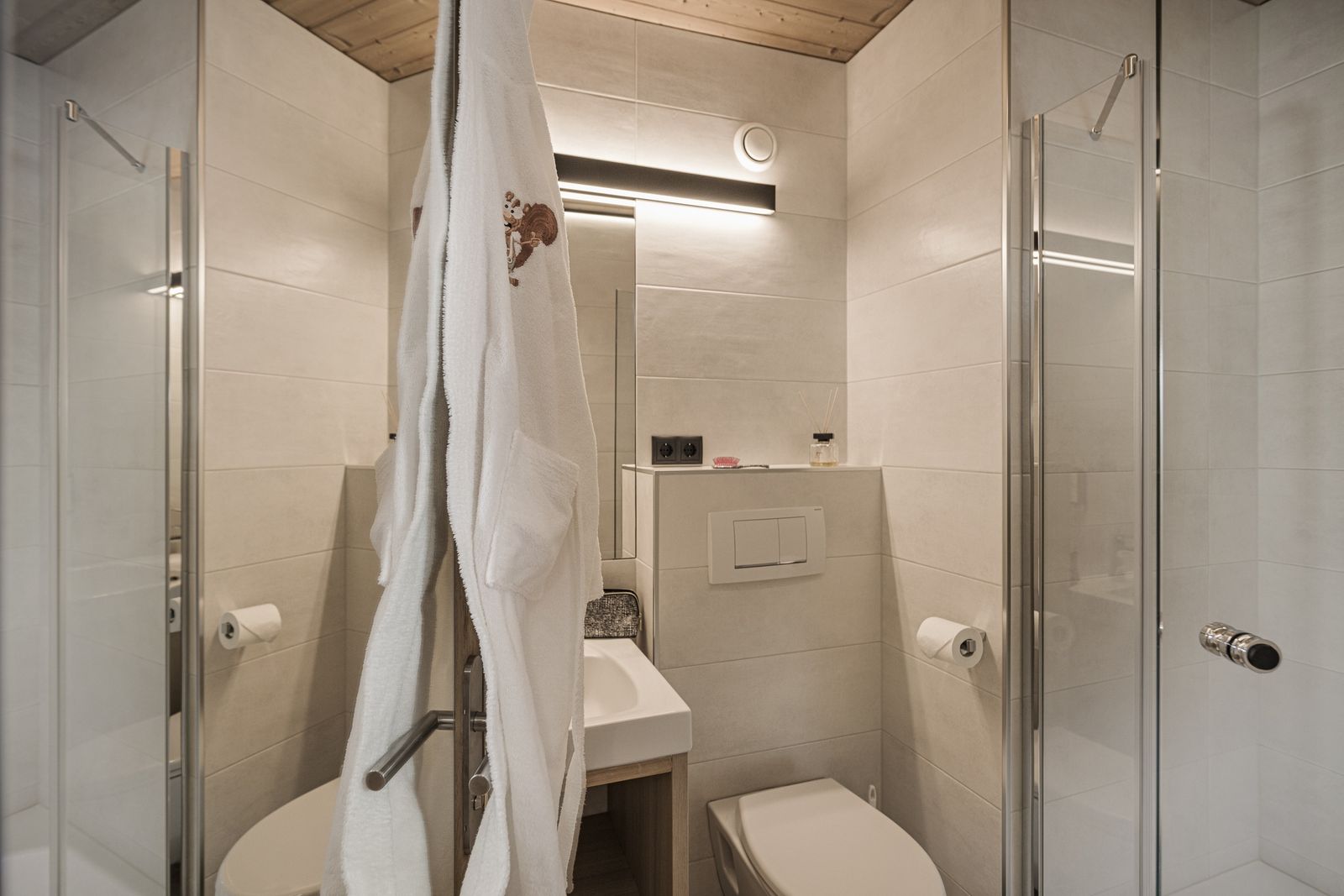 „55er" Zirben FamilySuite image 6 - Mia Alpina