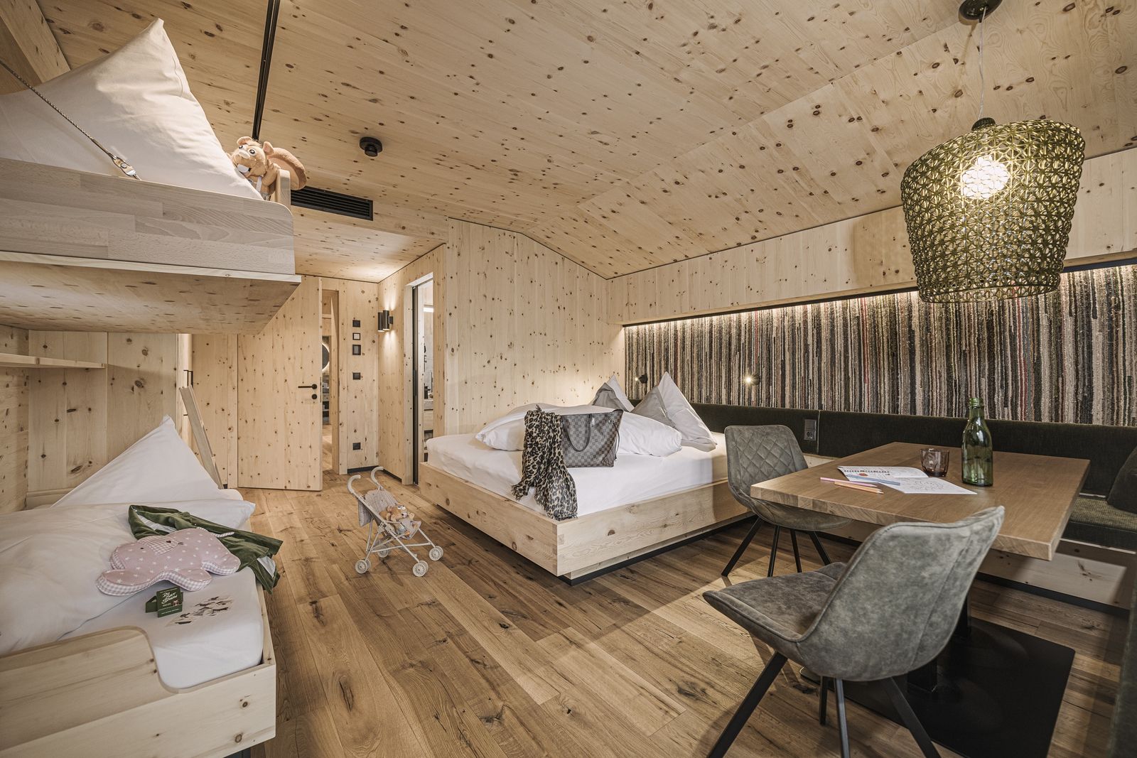 „85er" Zirben FamilySuite Panorama image 3 - Mia Alpina