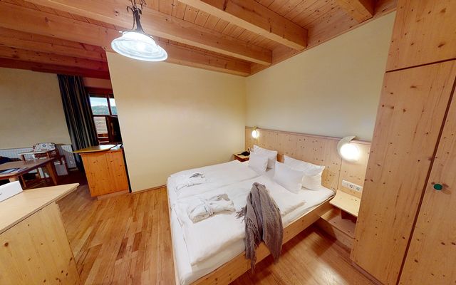 Accommodation Room/Apartment/Chalet: Suite Midi south wing