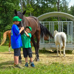 Impressions #6 - ULRICHSHOF Nature · Family · Design