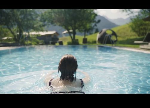 Biohotel Chesa Valisa: Hotelvideo - Das Naturhotel Chesa Valisa****s, Hirschegg/Kleinwalsertal, Vorarlberg, Österreich