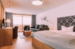 BIO HOTEL Naturhotel Chesa Valisa Zimmer Junior Suite Blick Zimmer (6/10) - Das Naturhotel Chesa Valisa****s