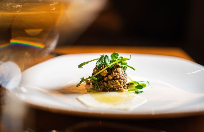 Grüner Genuss: Regionale Spezialitäten, Kräuter und Pilze zum Abendessen im Biohotel Eggensberger