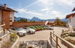 BIO HOTEL Eggensberger: E-Mobilität mit dem BMW i3 - Biohotel Eggensberger, Füssen - Hopfen am See, Allgäu, Bayern, Deutschland