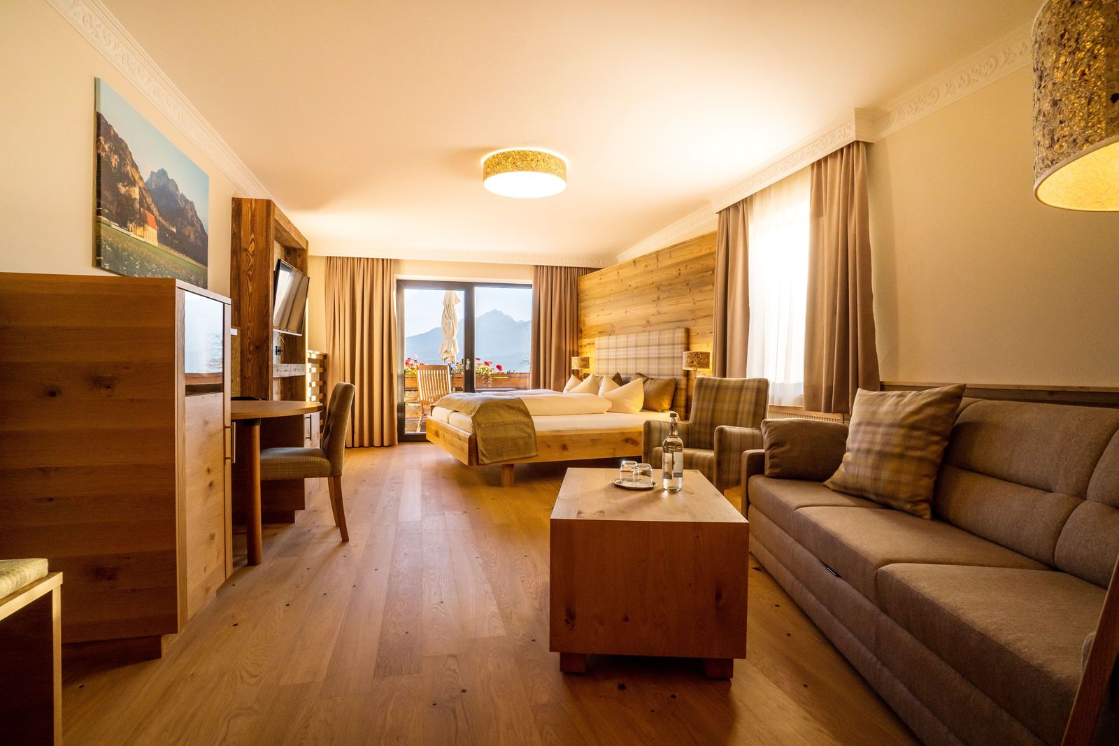 SUPERIOR Junior Suite "Meadow Magic" **** image 2 - Biohotel Eggensberger