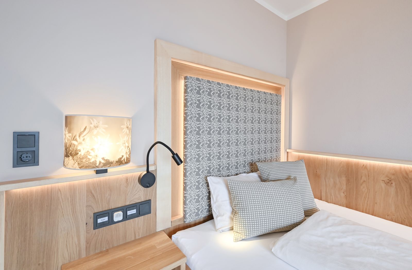 SUPERIOR Einzelzimmer "Edelweiss" image 1 - Biohotel Eggensberger