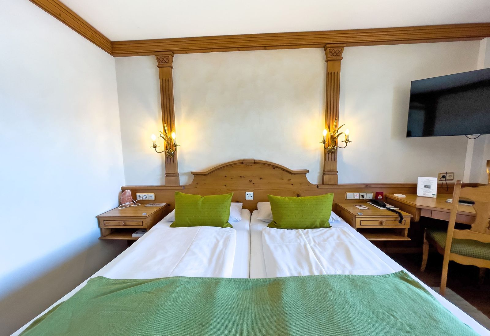 PLUS Single Room "Organic Equilibrium"  image 2 - Biohotel Eggensberger