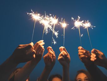 Top Angebot: FROHES NEUES - FEUERWERK DER SINNE - Biorefugium theiner's garten