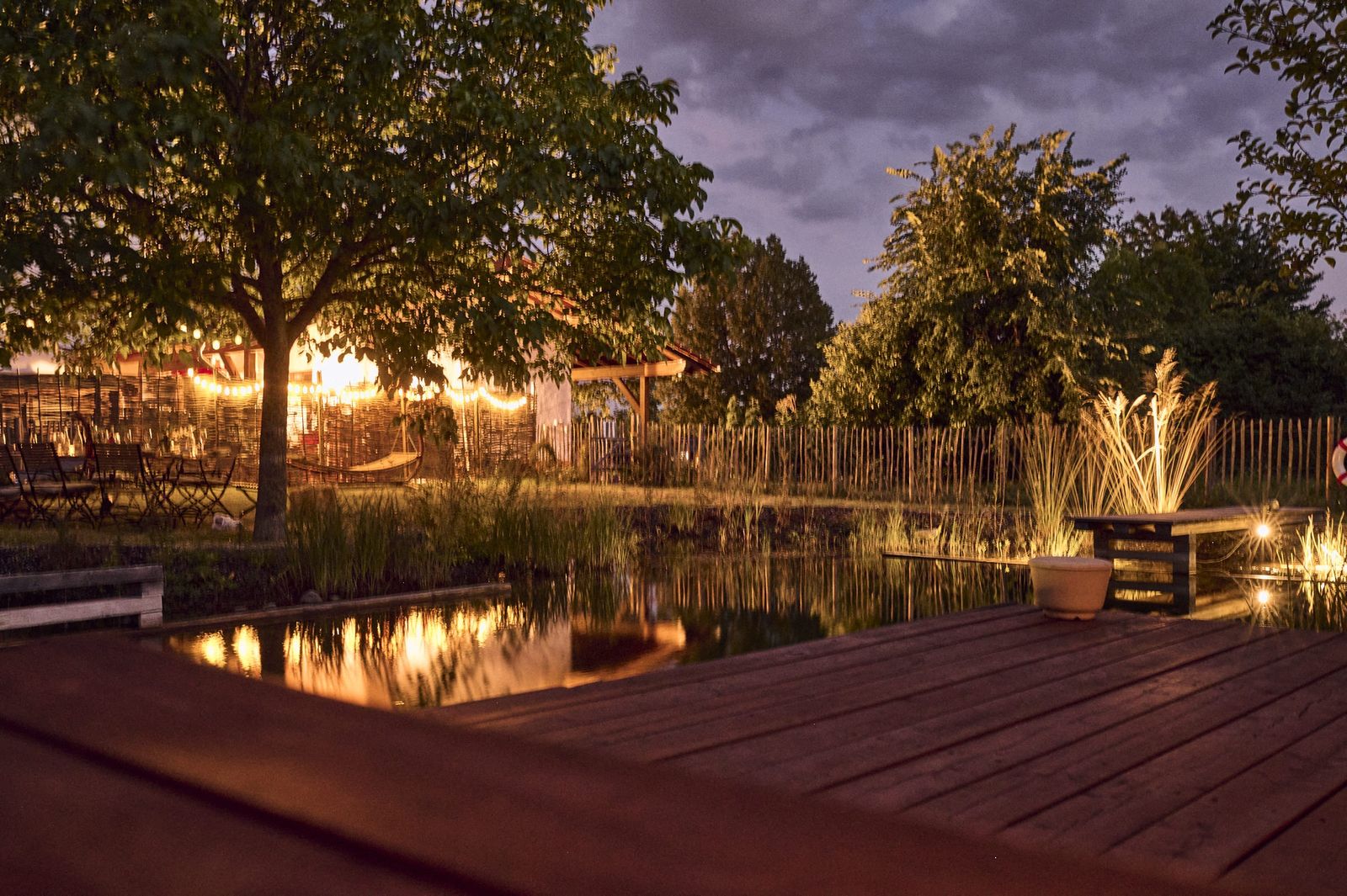 bioweingut landhotel gaenz naturteich