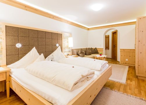 Swiss stone pine organic room without balcony (1/1) - Biohotel Schweitzer