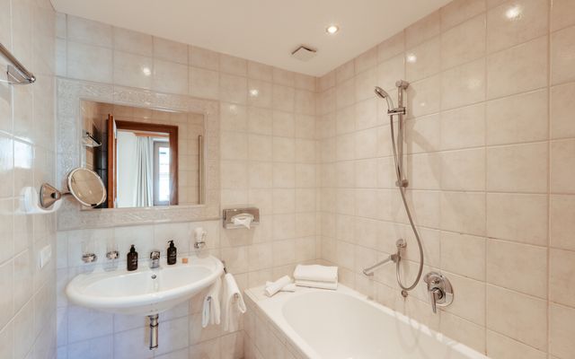 Wohn-Schlafzimmer image 2 - Biohotel Schweitzer