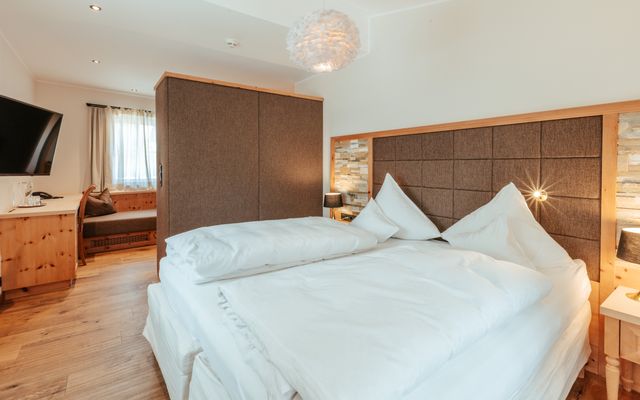 Biozimmer Alpin mit Balkon image 5 - Biohotel Schweitzer