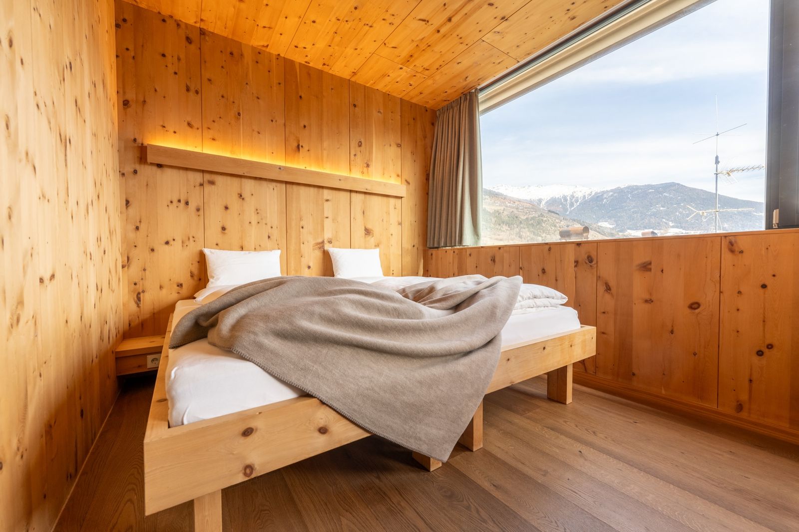 Bergseite Zirbe image 1 - Biohotel Panorama