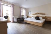 Komfort-Doppelzimmer Holunder mit Balkon