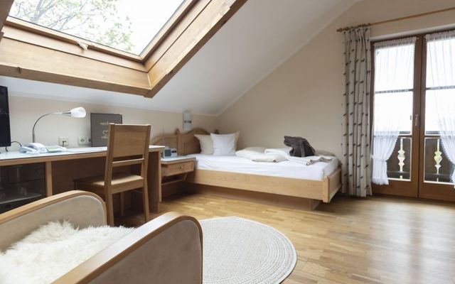 Unterkunft Zimmer/Appartement/Chalet: Komfort-Einzelzimmer Holunder mit Balkon / I