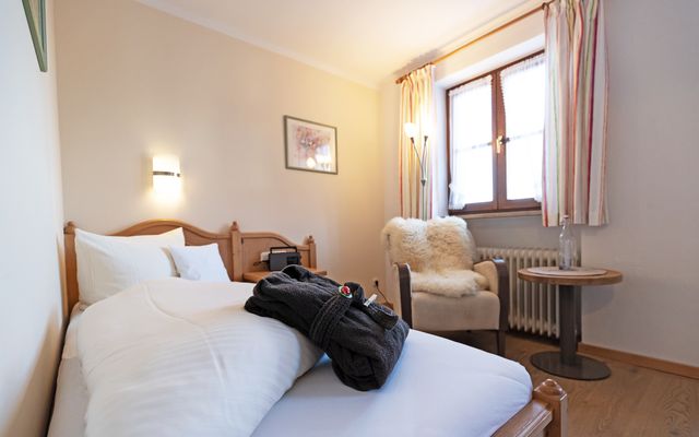 Comfort Single Room "Holunder" with Balcony image 3 - moor&mehr Bio-Kurhotel