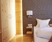 Biohotel moor&mehr: Bio-Chalet-Suite Edelkastanie - moor&mehr Bio-Kurhotel, Bad Kohlgrub, Alpenvorland, Bayern, Deutschland
