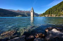 BIO HOTEL Anna: Beliebte Ausflugsziele in der Nähe, zB. Reschensee - Landhotel Anna & Reiterhof Vill, Schlanders, Vinschgau, Trentino-Südtirol, Italien