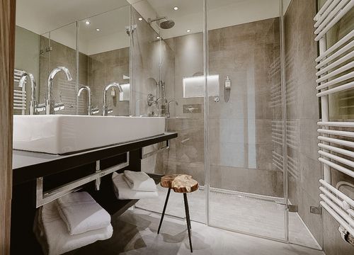 STUDIO STERNGUCKER 1/3