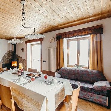 Wohn-Essbereich, Maso Alice, Cinte Tesino, Trentino, Trentino-Südtirol, Italien
