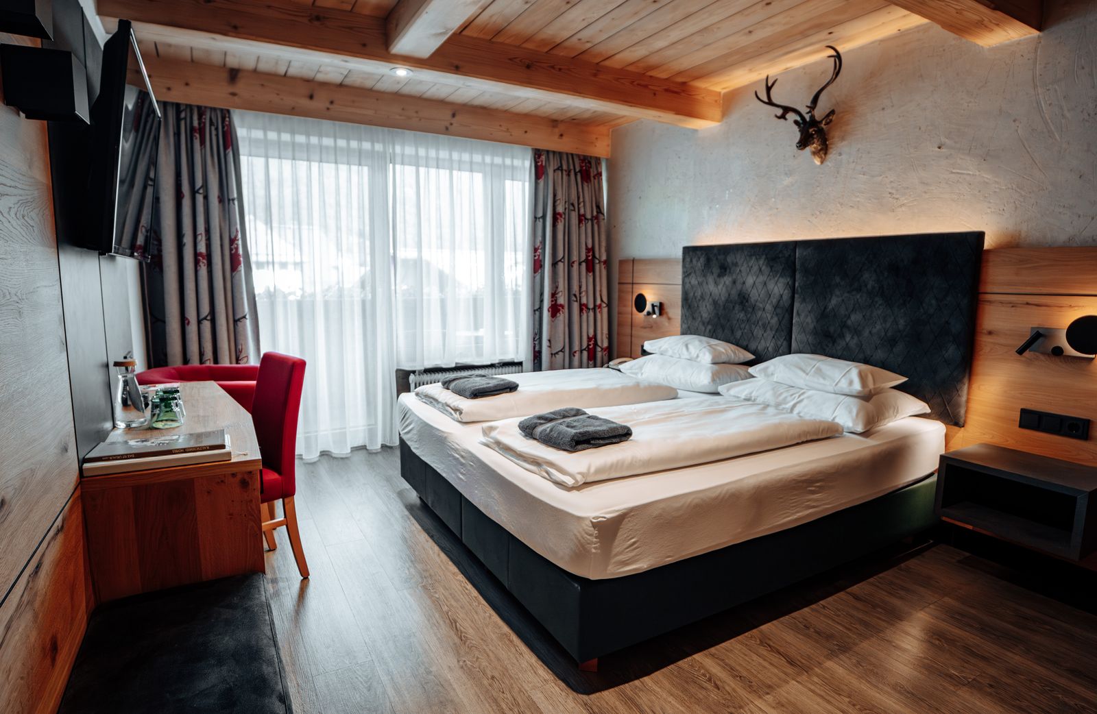 Doppelzimmer Balkon image 1 - Familotel Seefeld Tirol Das Kaltschmid