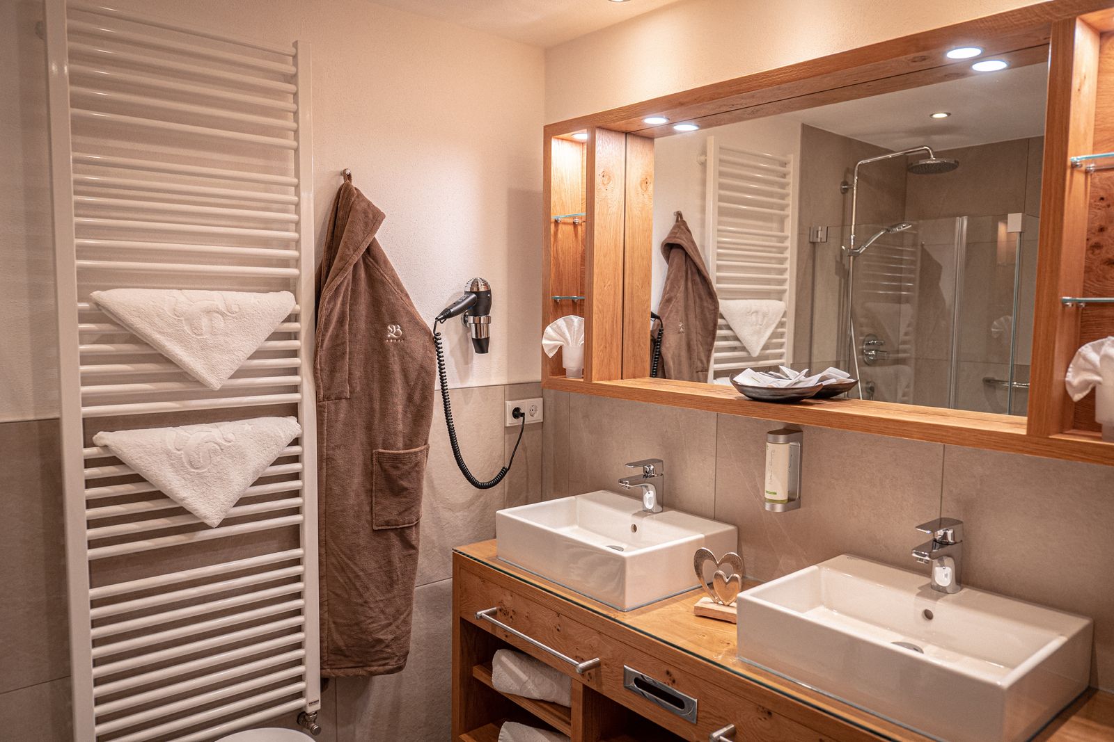 Double room de Luxe 36 sqm image 5 - Parkhotel Burgmühle