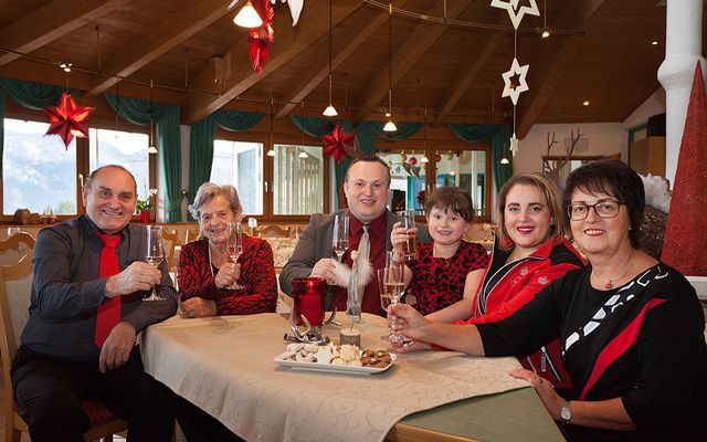 Tyrolean Christmas 11/14