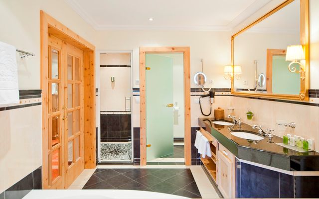 Wellness-Suite image 2 - Quellenhof Luxury Resort Passeier