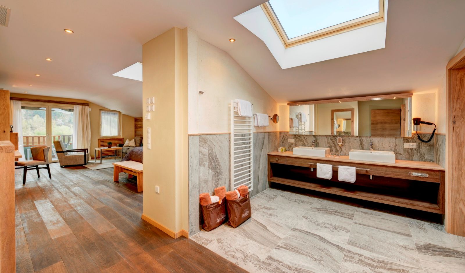 Doppelzimmer Ifinger deluxe image 2 - Quellenhof Luxury Resort Passeier